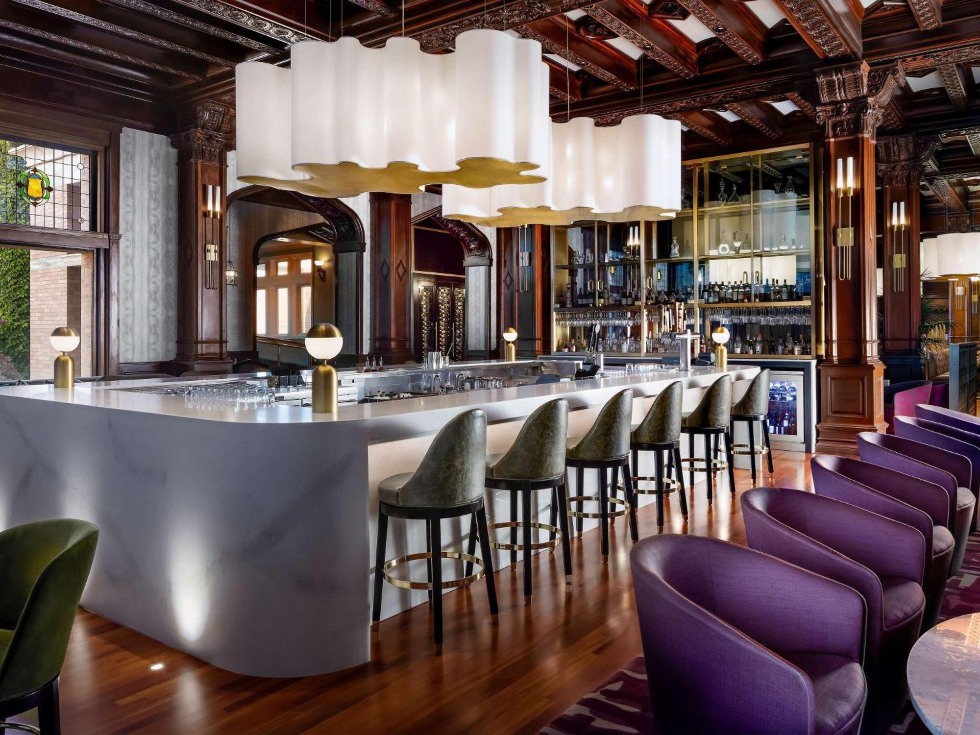 Fairmont Empress 5*